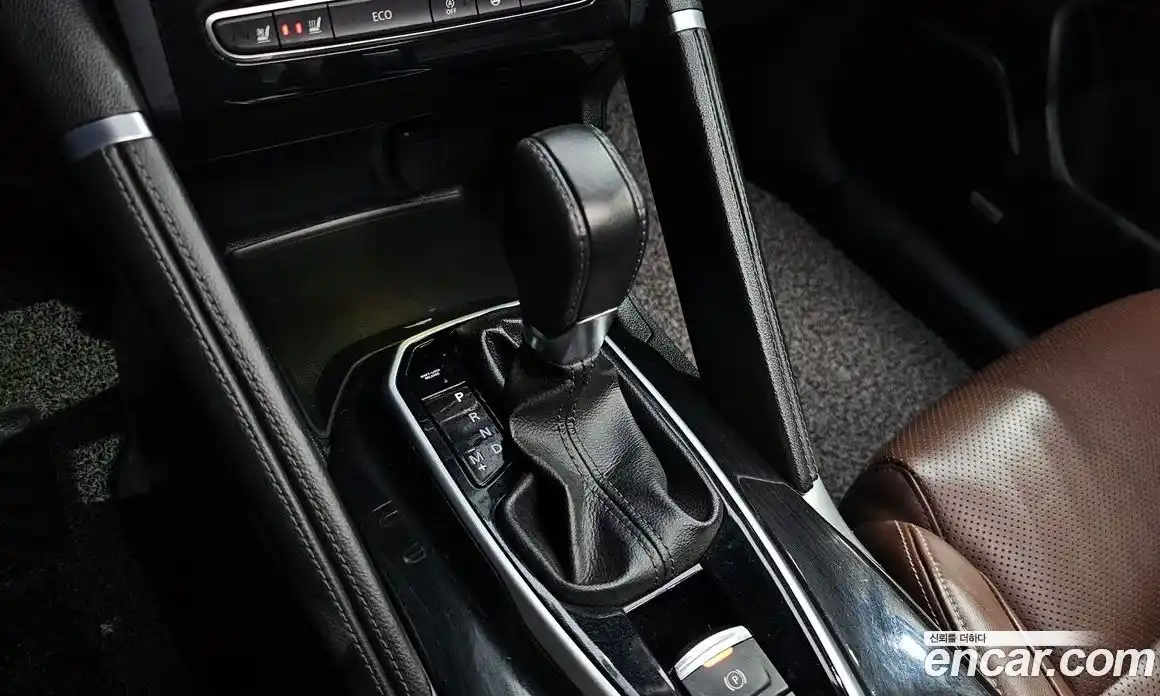 Renault QM6 2017 2.0 гидро в Москве № 2054225, фото 20