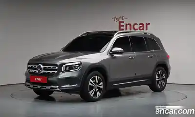 Mercedes-Benz GLB-Class GLB220