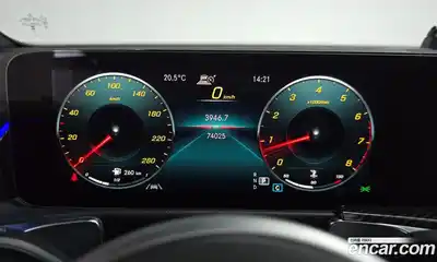 Mercedes-Benz GLB-Class 2021 2.0 гидро в Москве № 2054384, миниатюра 11