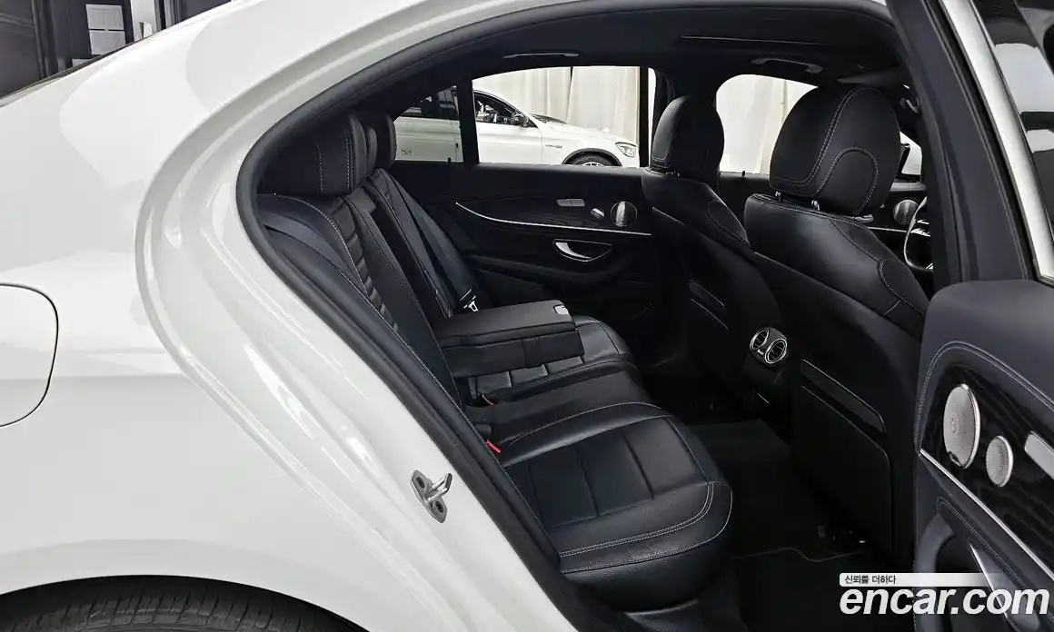 Mercedes-Benz E-Class 2022 1.9 гидро в Москве № 2054451, фото 12