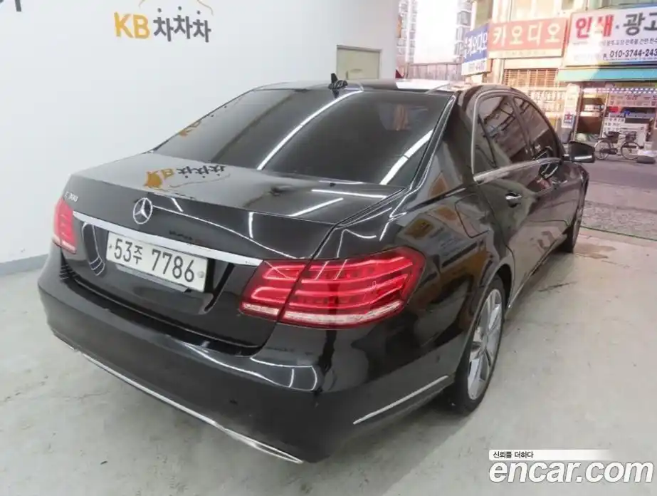 Mercedes-Benz E-Class 2015 3.5 гидро в Москве № 2054644, фото 3