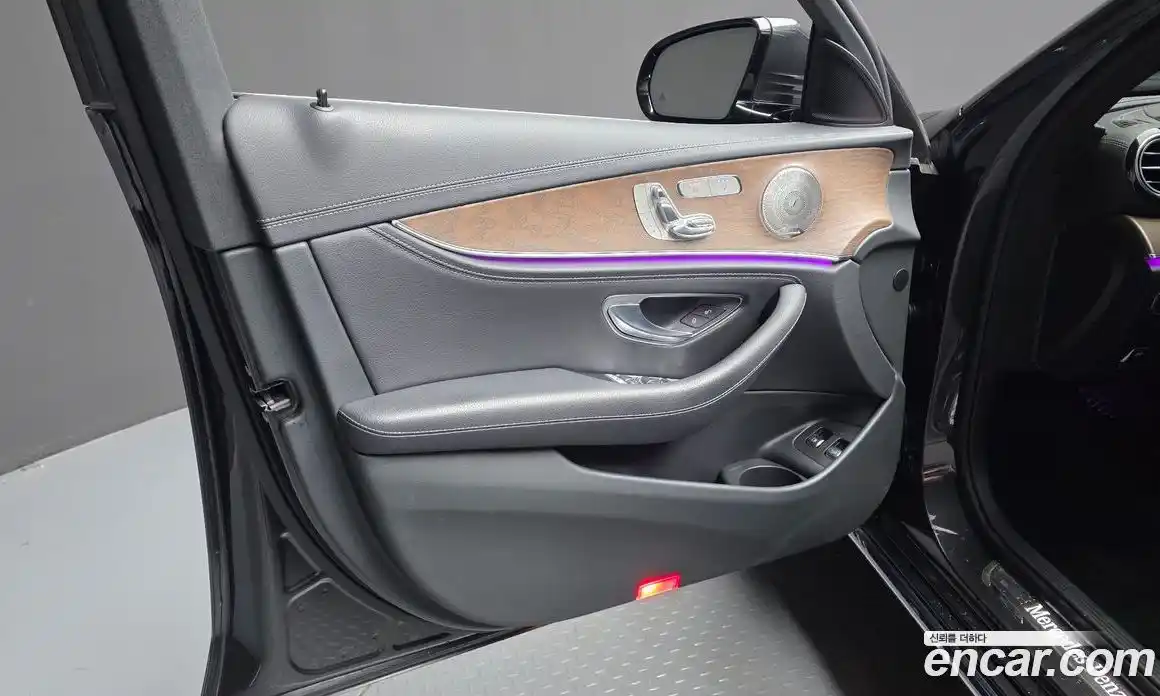 Mercedes-Benz E-Class 2022 2.0 гидро в Москве № 2054870, фото 14