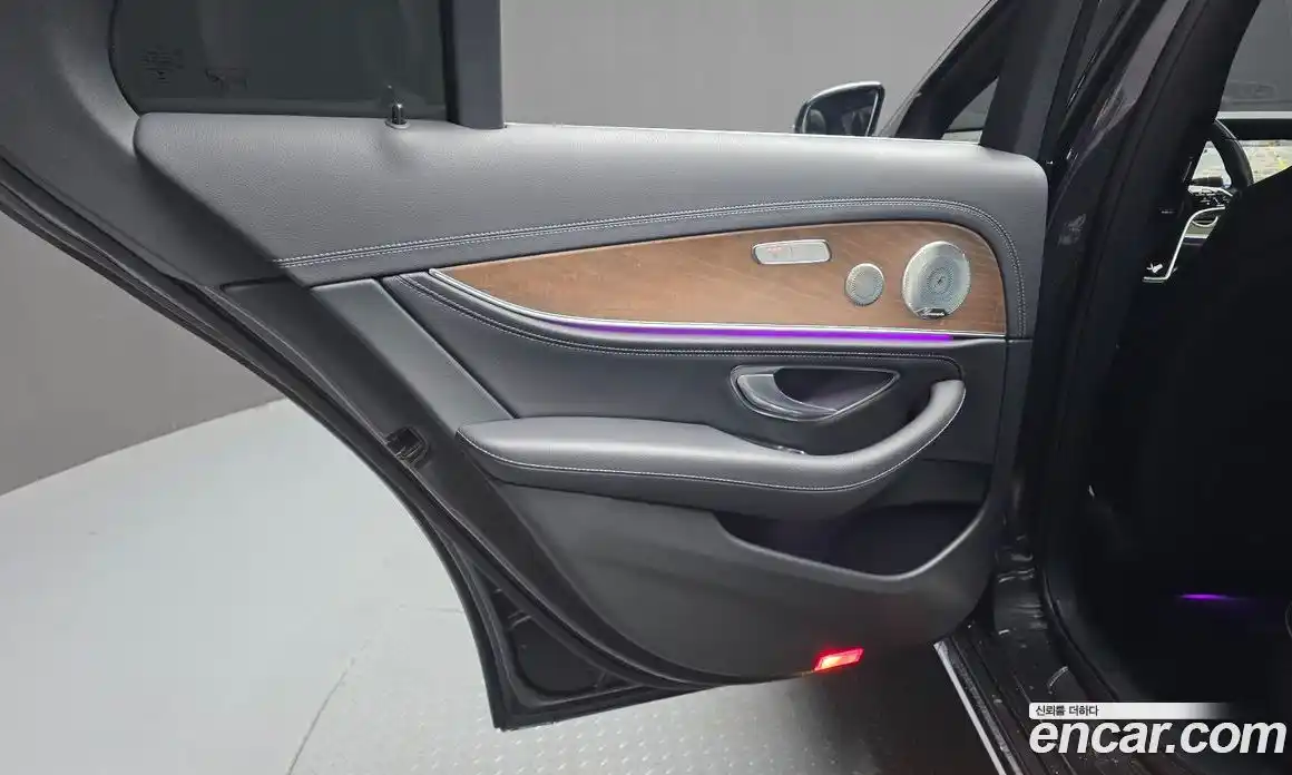 Mercedes-Benz E-Class 2022 2.0 гидро в Москве № 2054870, фото 15