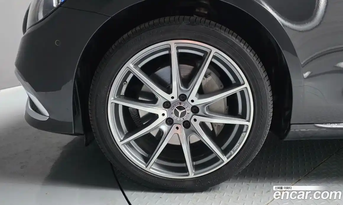 Mercedes-Benz E-Class 2022 2.0 гидро в Москве № 2054870, фото 5