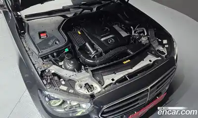 Mercedes-Benz E-Class 2022 2.0 гидро в Москве № 2054870, миниатюра 6