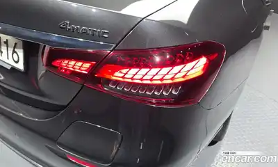Mercedes-Benz E-Class 2022 2.0 гидро в Москве № 2054870, миниатюра 9