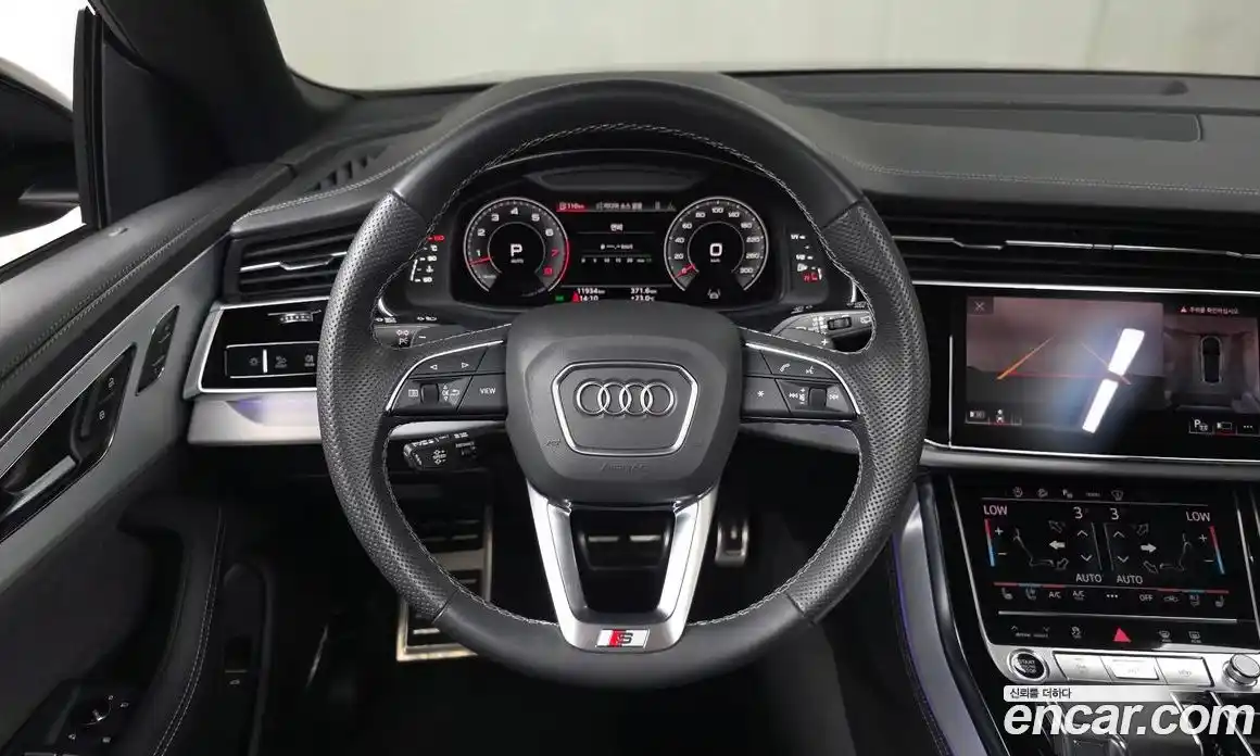 Audi Q8 2023 3.0 гидро в Москве № 2055083, фото 20