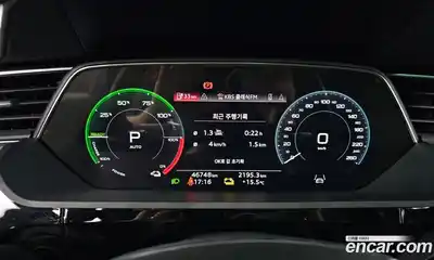 Audi e-tron 2021 0.2 гидро в Москве № 2056171, миниатюра 11