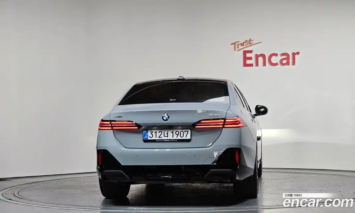 BMW 5-Series 2025 2.0 гидро в Москве № 2056343, фото 4