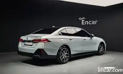 BMW 5-Series 2024 2.0 гидро в Москве № 2056384, миниатюра 2