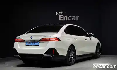 BMW i5 2023 0.2 гидро в Москве № 2056635, миниатюра 2