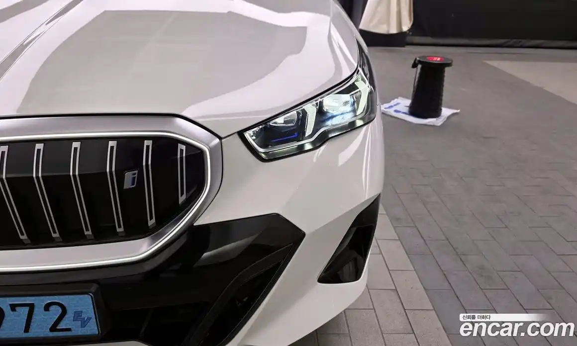 BMW i5 2023 0.2 гидро в Москве № 2056635, фото 8