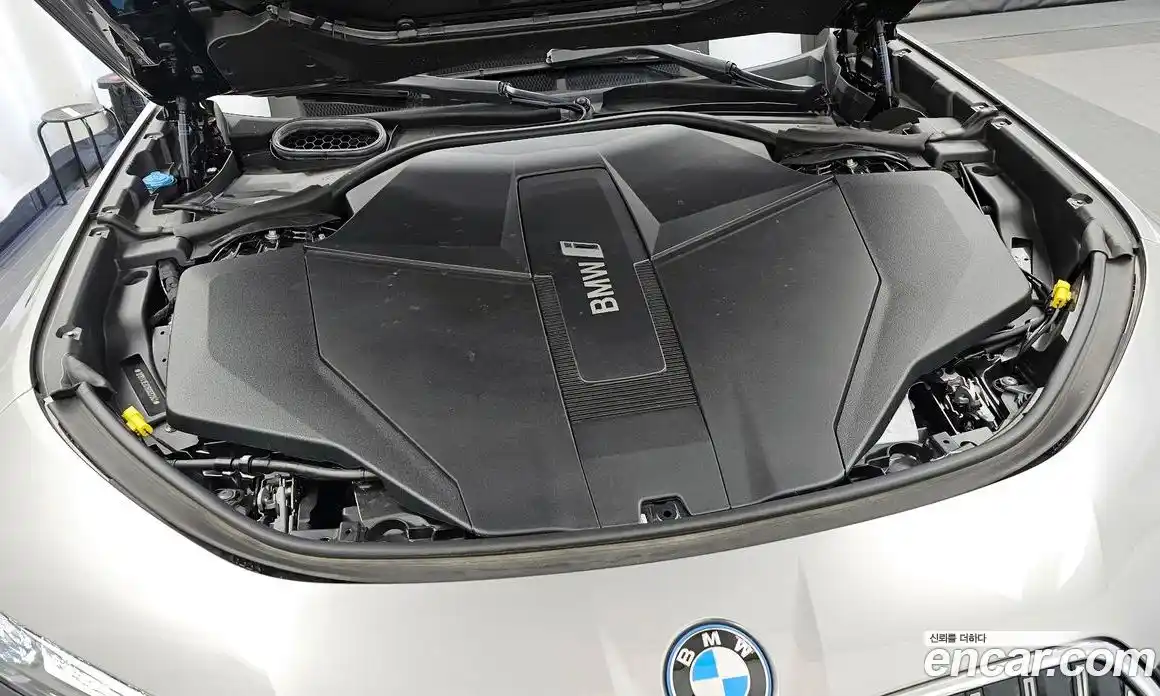 BMW i7 2024 0.3 гидро в Москве № 2056637, фото 6