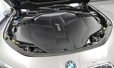 BMW i7 2024 0.3 гидро в Москве № 2056637, миниатюра 6