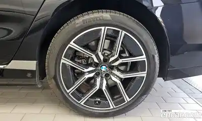 BMW i7 2024 0.3 гидро в Москве № 2056637, миниатюра 7