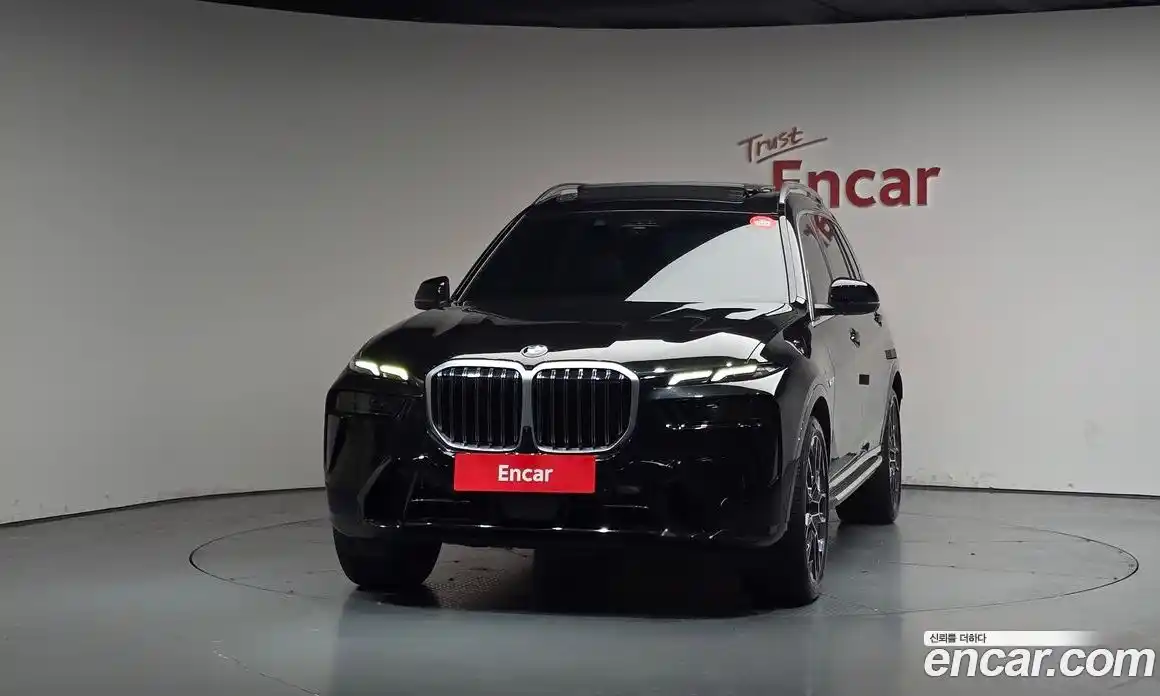 BMW X7 2025 3.0 гидро в Москве № 2056999, фото 3