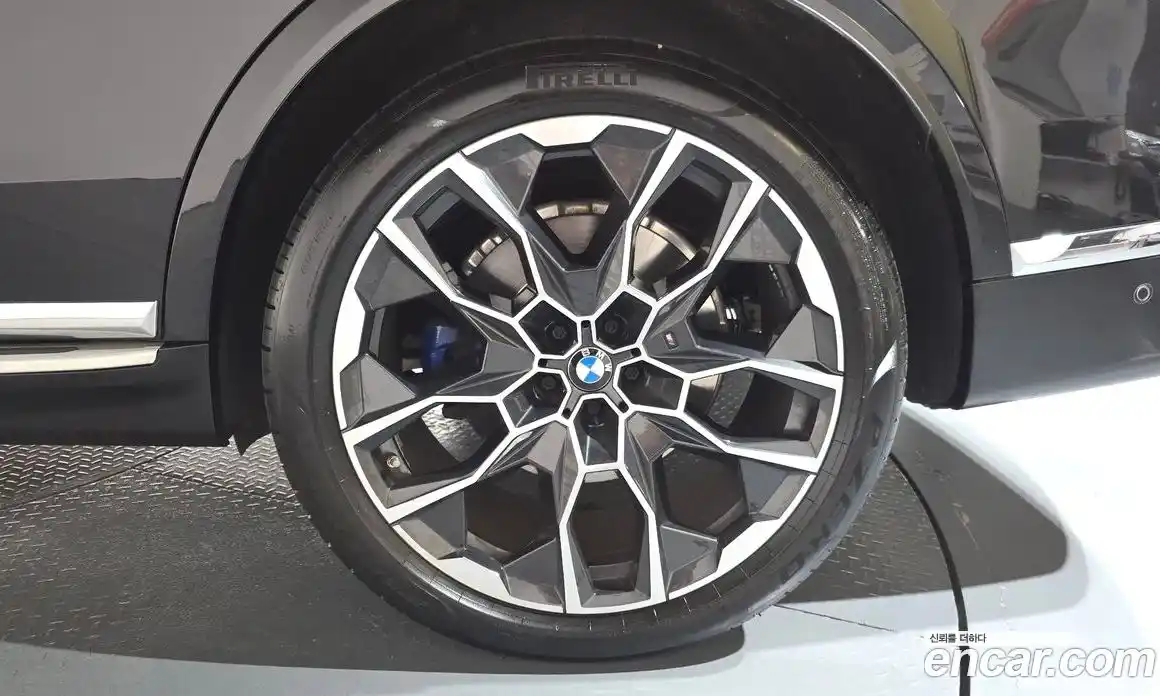 BMW X7 2025 3.0 гидро в Москве № 2056999, фото 7