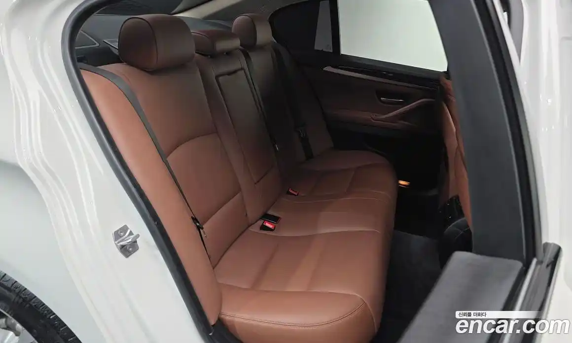 BMW 5-Series 2016 2.0 гидро в Москве № 2057036, фото 11