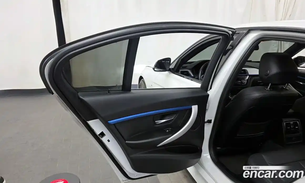 BMW 3-Series 2018 2.0 гидро в Москве № 2057165, фото 15