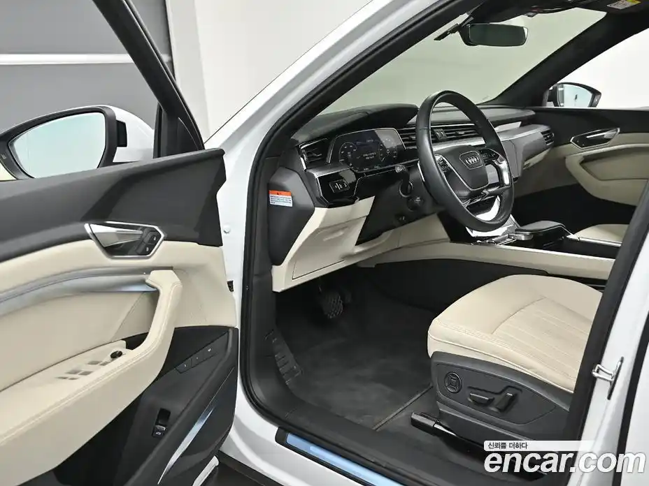 Audi Q8 e-tron 2024 1.0 гидро в Москве № 2057625, фото 11