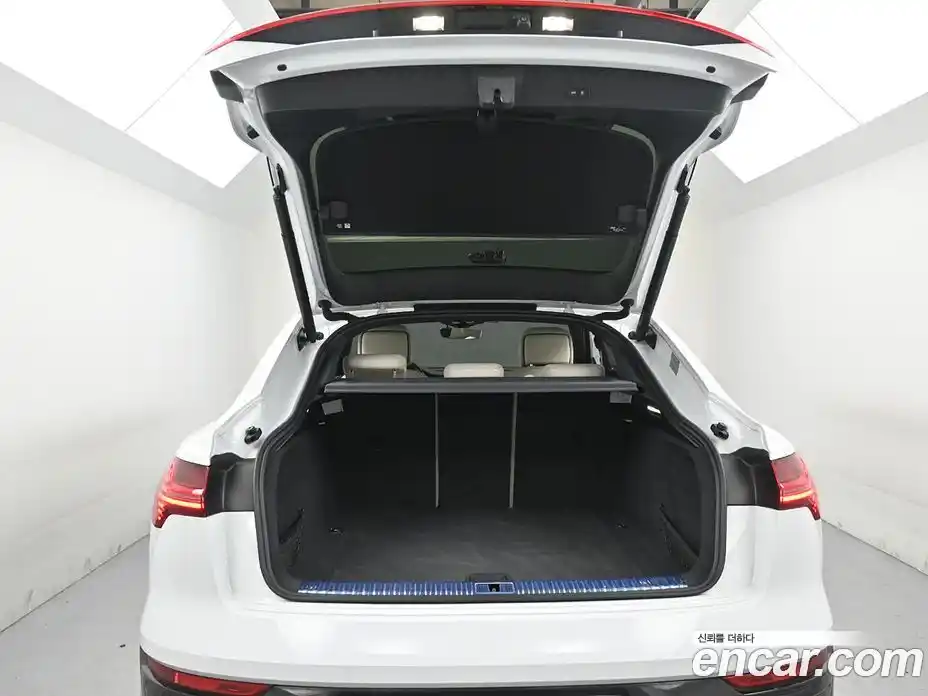 Audi Q8 e-tron 2024 1.0 гидро в Москве № 2057625, фото 20