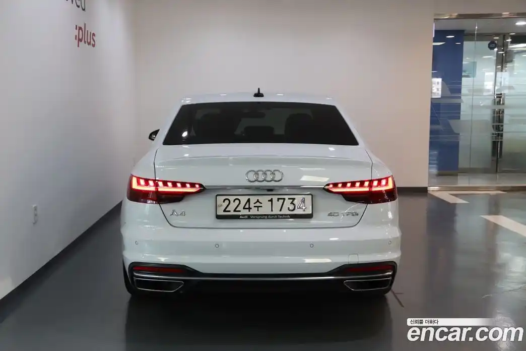 Audi A4 2023 2.0 гидро в Москве № 2057664, фото 4