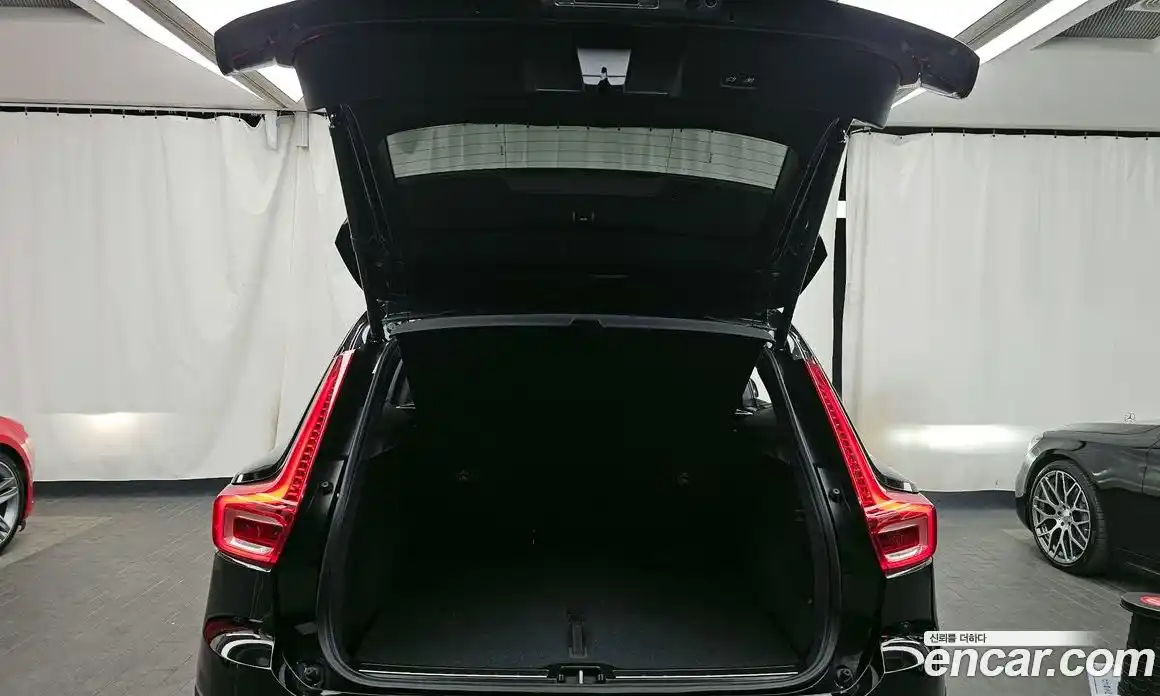 Volvo XC40 2024 2.0 гидро в Москве № 2057851, фото 26