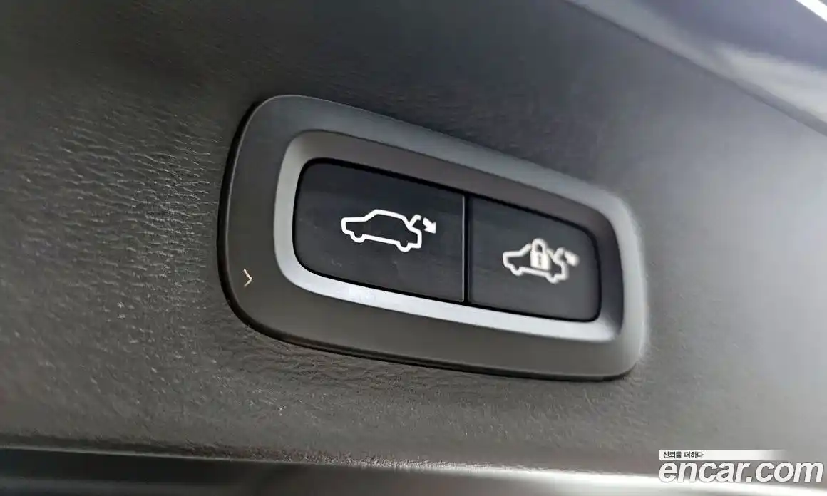 Volvo XC40 2024 2.0 гидро в Москве № 2057851, фото 31