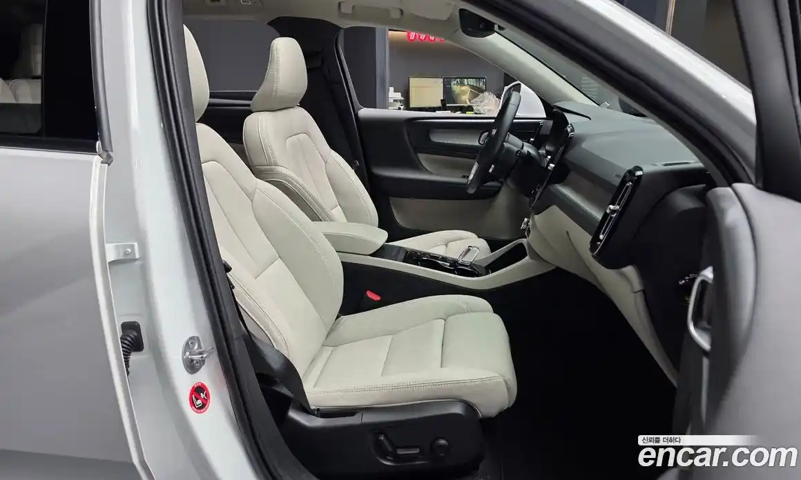 Volvo XC40 2025 2.0 гидро в Москве № 2057864, фото 11