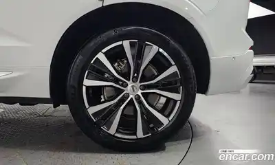 Volvo XC60 2023 2.0 гидро в Москве № 2057946, миниатюра 7