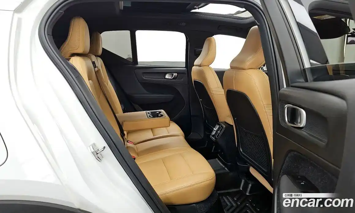 Volvo XC40 2021 2.0 гидро в Москве № 2057974, фото 18