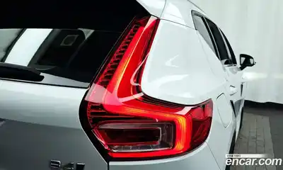 Volvo XC40 2021 2.0 гидро в Москве № 2057974, миниатюра 9