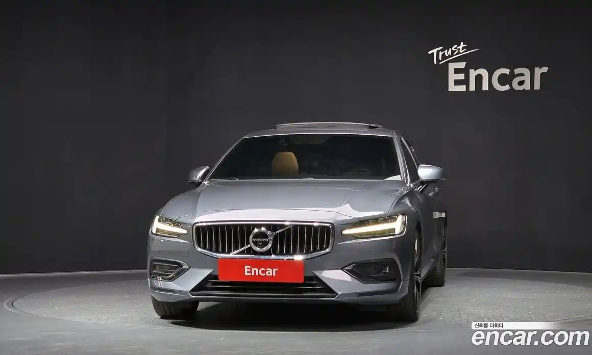 Volvo S60 2021 2.0 гидро в Москве № 2057988, фото 3