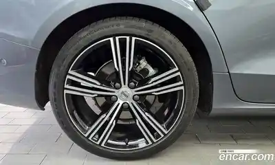 Volvo S60 2021 2.0 гидро в Москве № 2057988, миниатюра 5