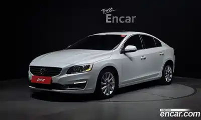 Volvo S60, 2015