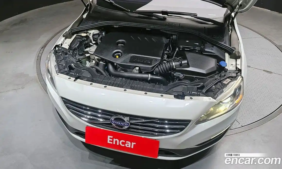 Volvo S60 2015 1.6 гидро в Москве № 2057996, фото 6