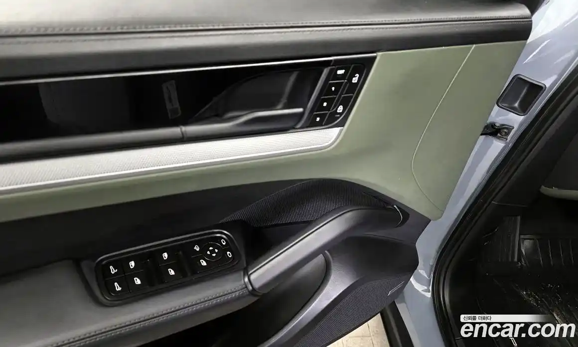 Porsche Cayenne 2023 3.0 гидро в Москве № 2058315, фото 32