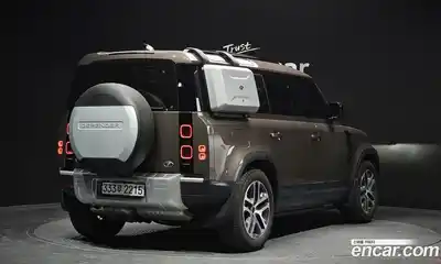 Land Rover Defender 2023 3.0 гидро в Москве № 2058776, миниатюра 2