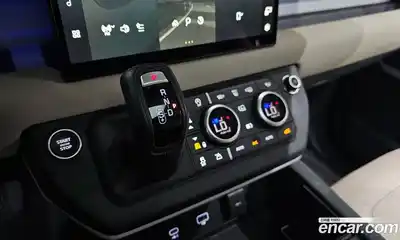 Land Rover Defender 2023 3.0 гидро в Москве № 2058776, миниатюра 9