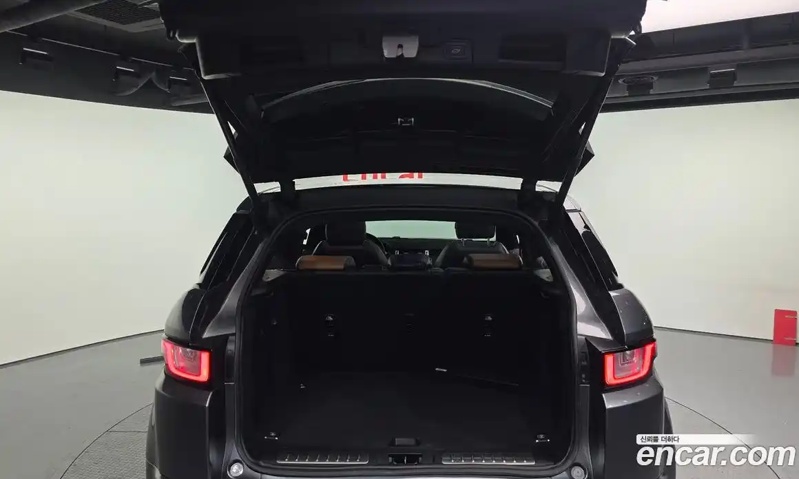 Land Rover Range-Rover Evoque 2019 2.0 гидро в Москве № 2058978, фото 20