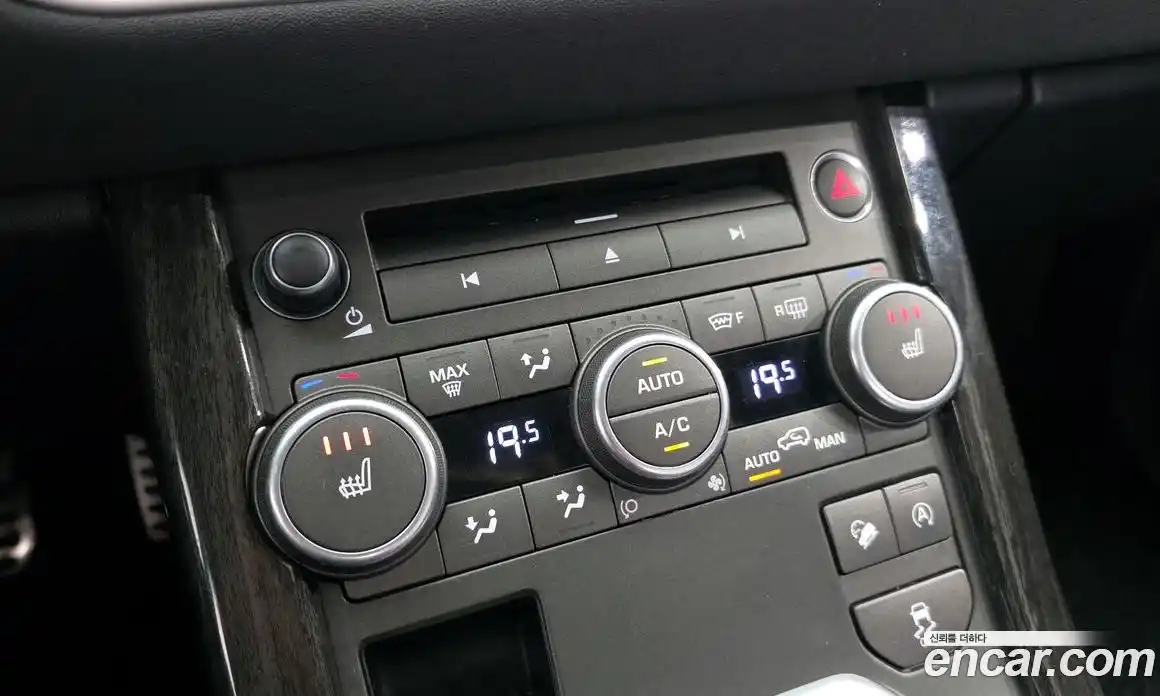 Land Rover Range-Rover Evoque 2017 2.0 гидро в Москве № 2058985, фото 17