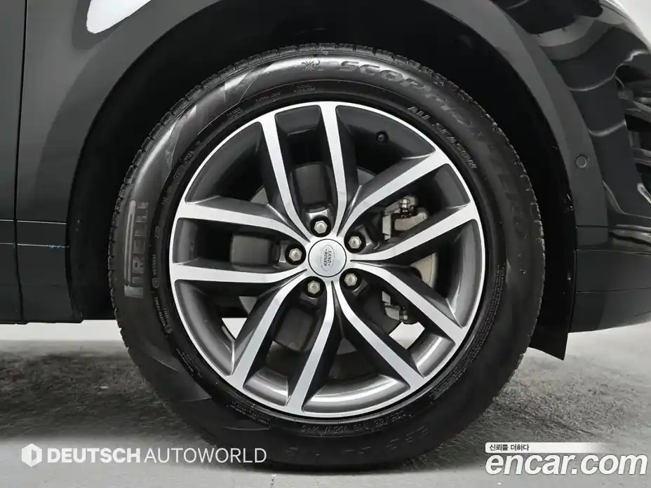 Land Rover Range-Rover Evoque 2025 2.0 гидро в Москве № 2059080, фото 5