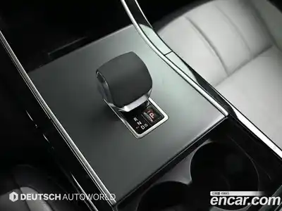 Land Rover Range-Rover Evoque 2025 2.0 гидро в Москве № 2059080, миниатюра 9