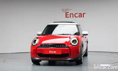 Mini Cooper 2025 2.0 гидро в Москве № 2059300, миниатюра 2