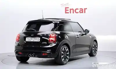 Mini Cooper 2019 2.0 гидро в Москве № 2059469, миниатюра 2