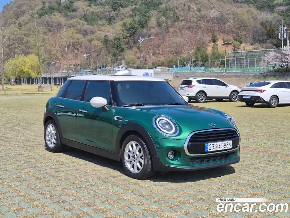 Mini Cooper 2021 1.5 гидро в Москве № 2059697, фото 19