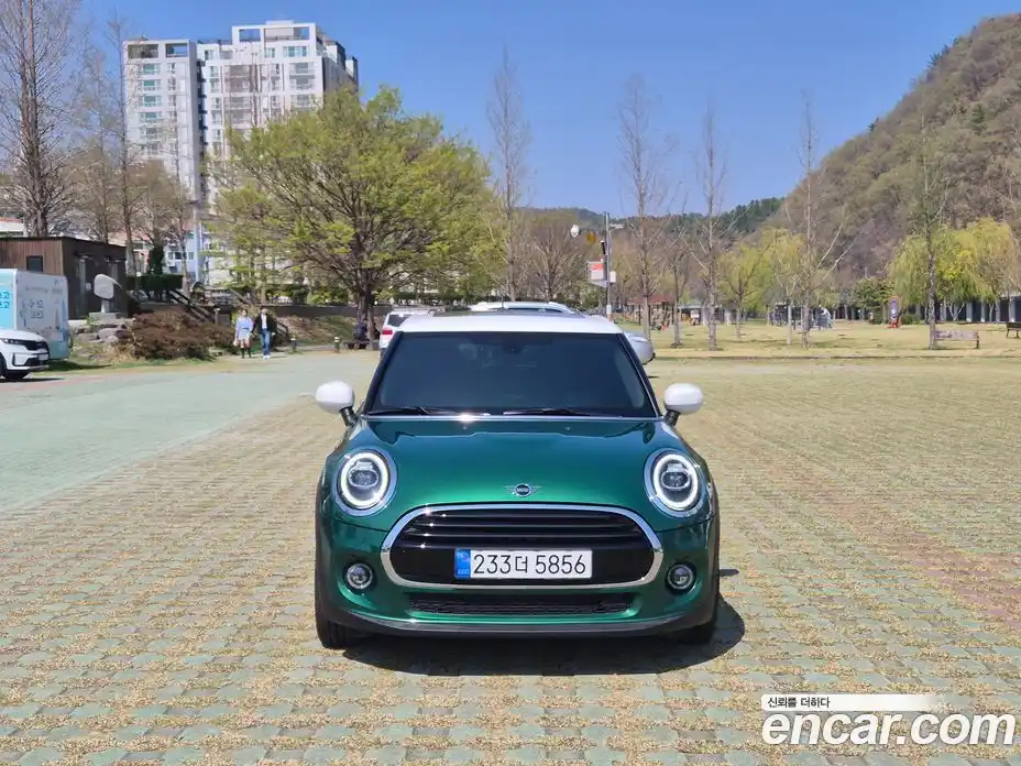 Mini Cooper 2021 1.5 гидро в Москве № 2059697, фото 3