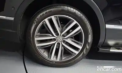Volkswagen Tiguan 2020 2.0 гидро в Москве № 2060541, миниатюра 5
