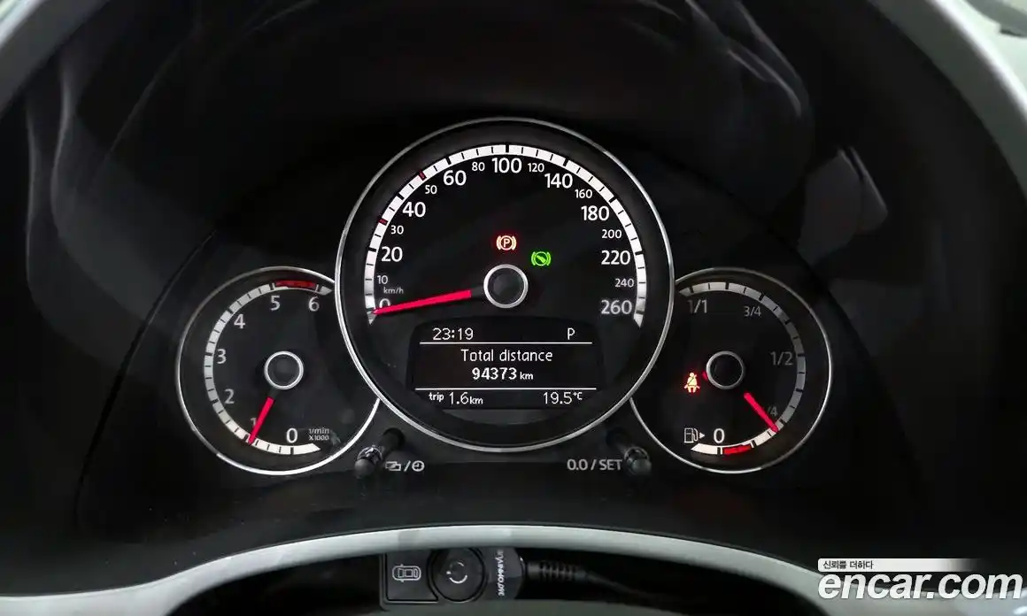 Volkswagen Beatle 2014 2.0 гидро в Москве № 2060635, фото 8