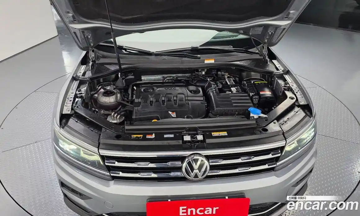 Volkswagen Tiguan 2020 2.0 гидро в Москве № 2060672, фото 6